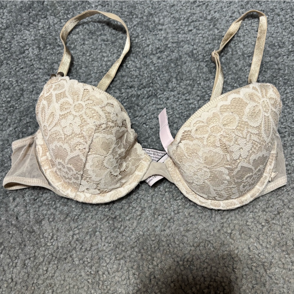 Victorias Secret lined Demi bra
